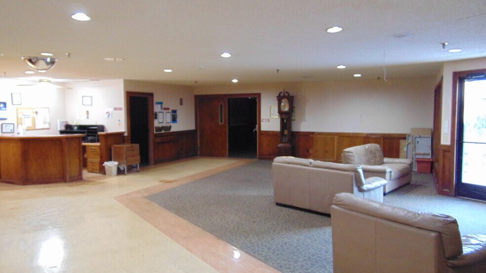 More Photos Of 12110 Holmes Rd, Kansas City Assisted Living For Sale
