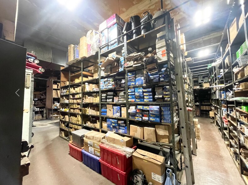 More Photos Of 765 Fulton St, Farmingdale Warehouse For Sale