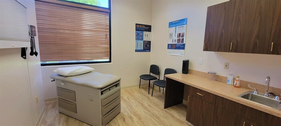More Photos Of 3048 E Baseline Rd, Mesa Medical For Lease