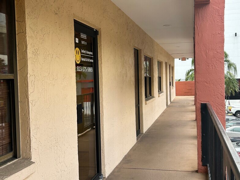More Photos Of 4707 W Gandy Blvd, Tampa Storefront Retail Office For Lease