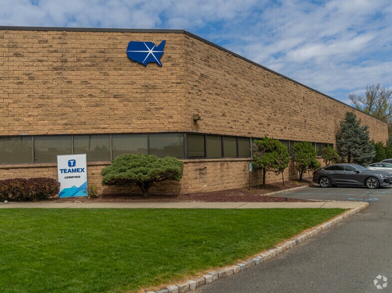 More Photos Of 3 Sperry Rd, Fairfield Distribution For Lease