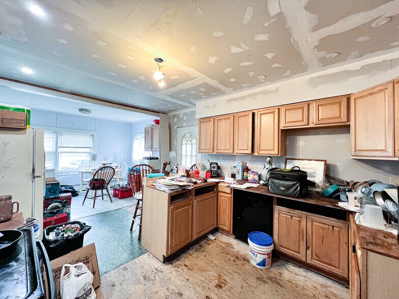 More Photos Of 217 Barre Paxton Rd, Rutland Storefront Retail Office For Sale