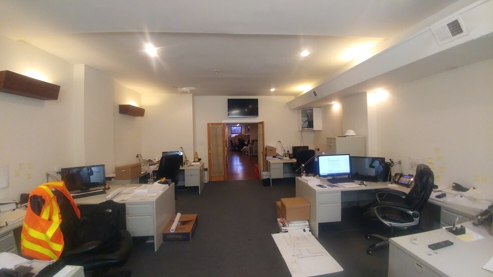 More Photos Of 474 Smith St, Brooklyn Daycare Center For Lease