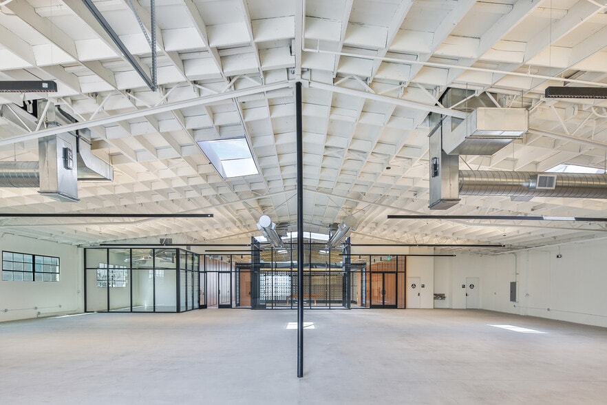 More Photos Of 301 S Flower St, Burbank Warehouse For Sale
