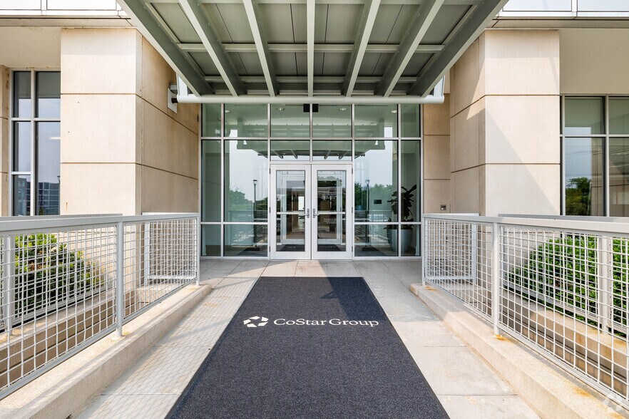 More Photos Of 901 Semmes Ave, Richmond Office For Lease