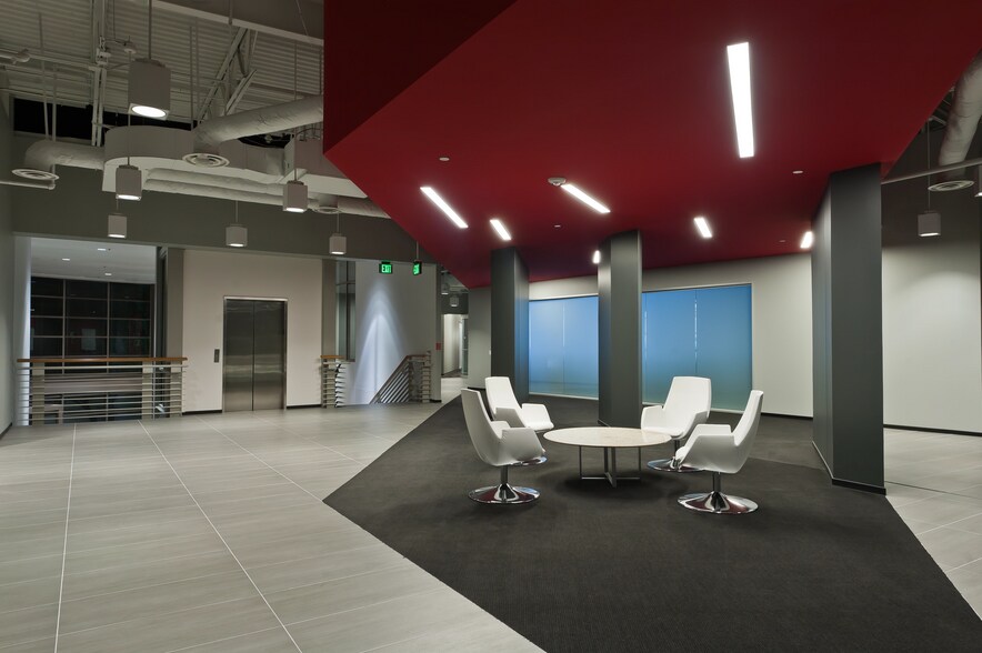 More Photos Of 4849 Alpha Rd, Dallas Office For Lease