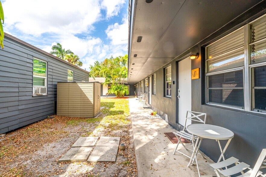 More Photos Of 1415 SW 1st St, Fort Lauderdale Apartments For Sale