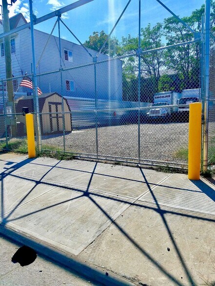 More Photos Of 538 E 83rd St, Brooklyn Land For Lease