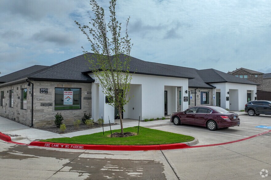 More Photos Of 3951 Alma Rd, McKinney Office For Sale
