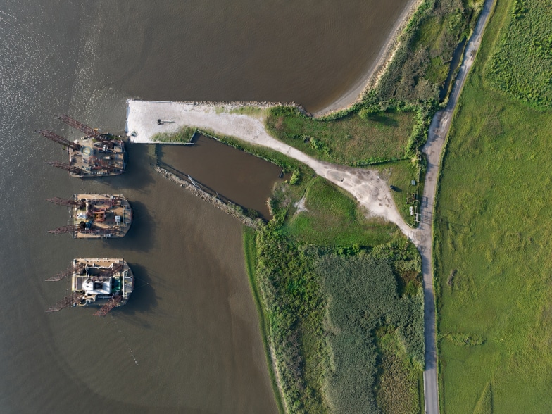 More Photos Of 9080 S 1st St, Sabine Pass Land For Sale