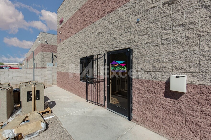 More Photos Of 220 Commerce Park Ct, North Las Vegas Manufacturing For Sale