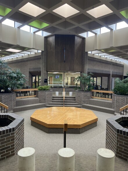 More Photos Of 120 Woodlands Blvd, Thomasville Office For Lease