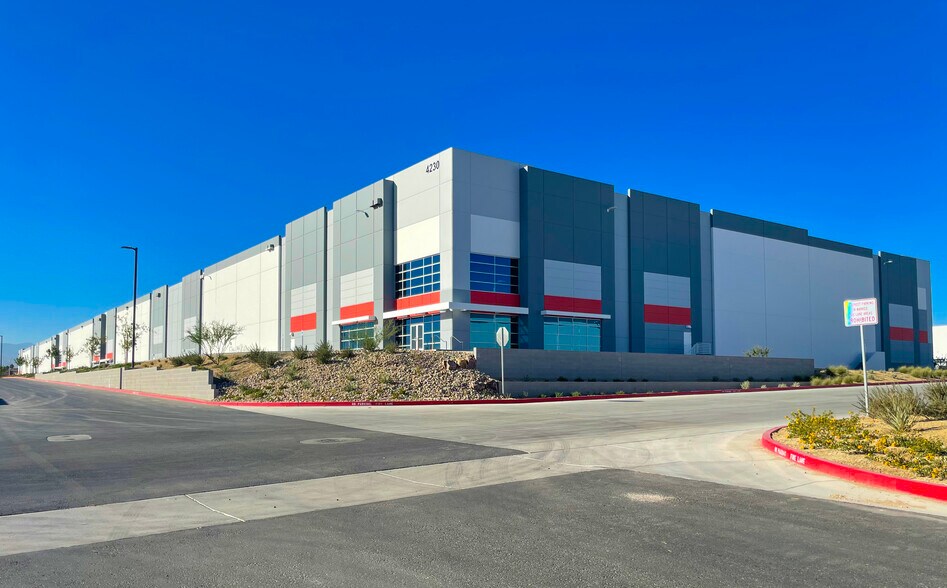 Primary Photo Of 4230 N 5th St, North Las Vegas Distribution For Lease