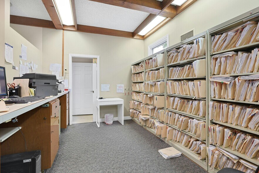 More Photos Of 80 Old Tappan Rd, Tappan Bank For Sale