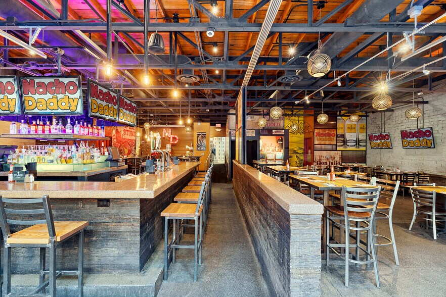 More Photos Of 113 N 4th St, Las Vegas Restaurant For Sale