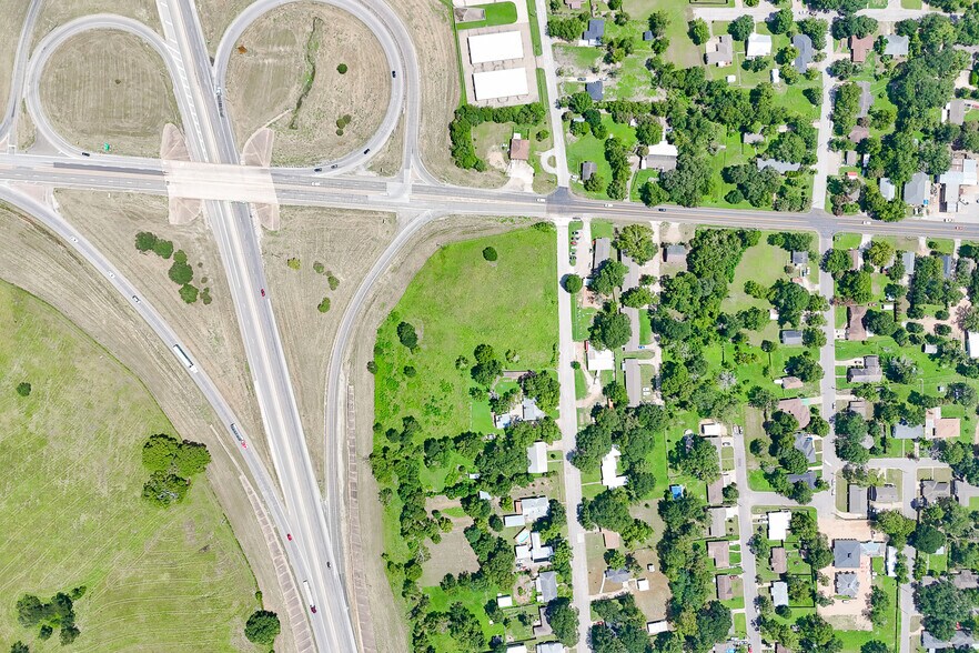 More Photos Of 102 Dixie Street, Brenham Land For Sale