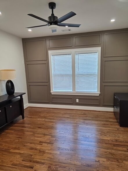 More Photos Of 981 Martin Luther King Jr Dr, Atlanta Office Residential For Lease