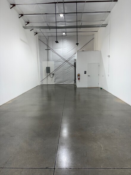 More Photos Of 419 Veterans Blvd., Auburn Specialty For Lease