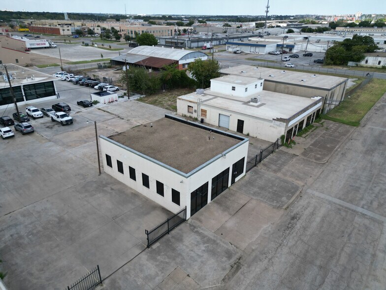 More Photos Of 2616 White Settlement Rd, Fort Worth Restaurant For Lease
