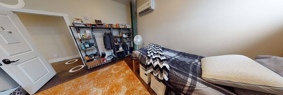 More Photos Of 924 E 8th St, Chattanooga Dormitory For Sale