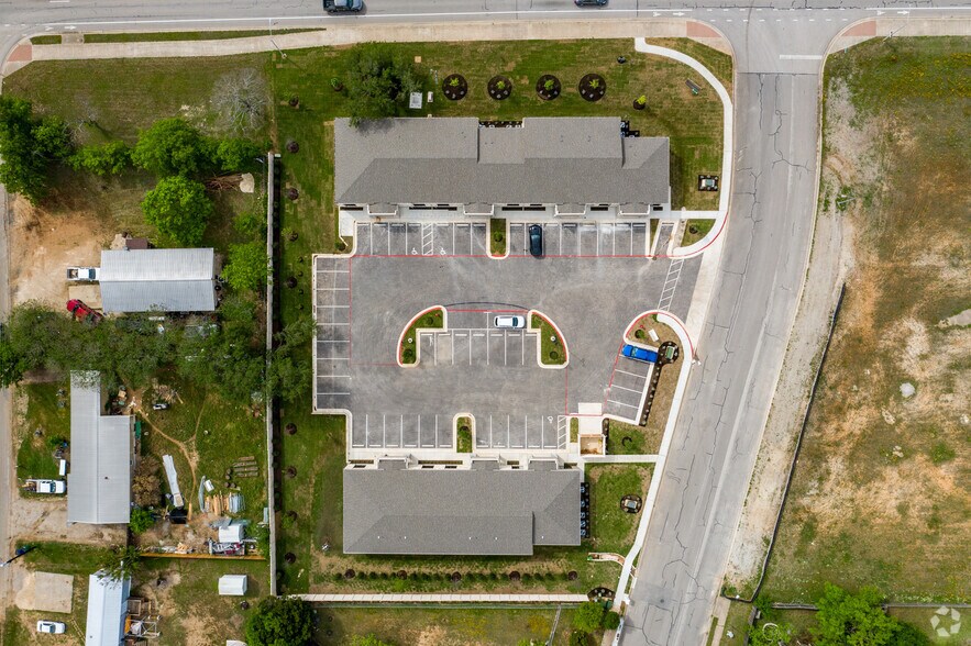 More Photos Of 1908 Yaupon Trl, Cedar Park Loft Creative Space For Lease