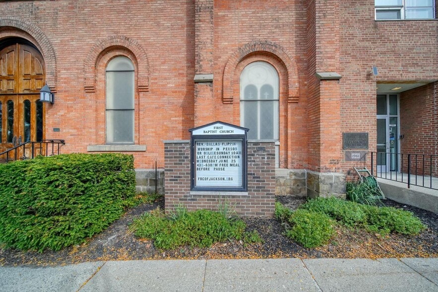 More Photos Of 201 S Jackson St, Jackson Specialty For Sale