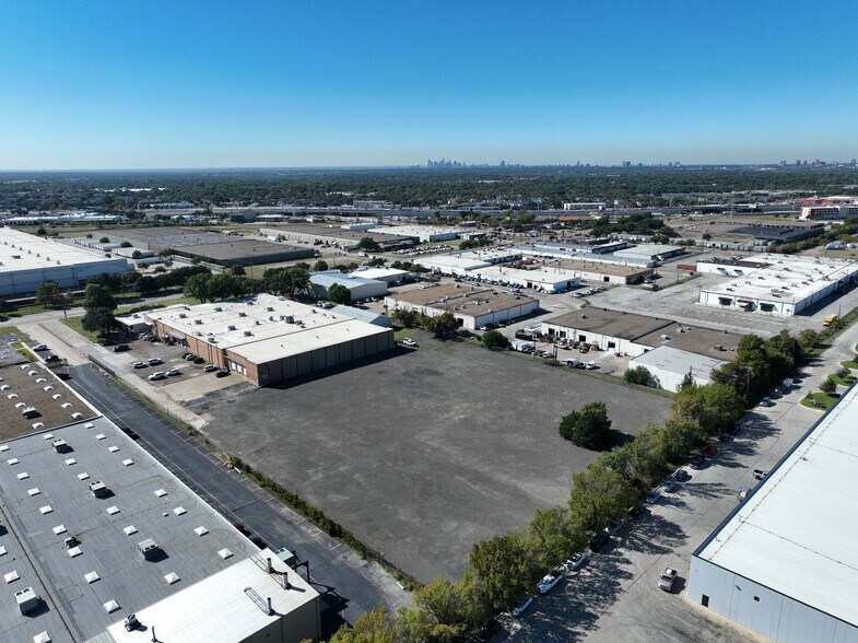 More Photos Of 3301 W Kingsley Rd, Garland Land For Lease