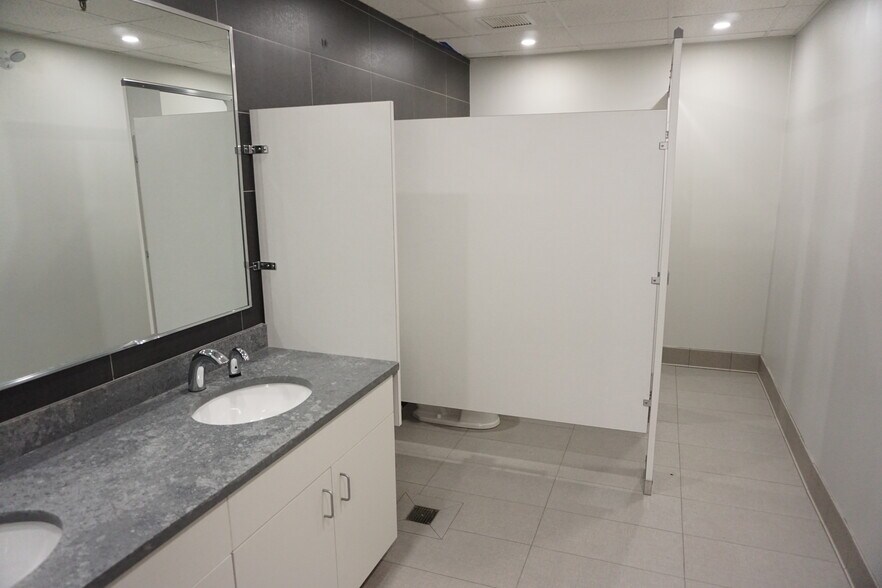 More Photos Of 1811 Auburn Ave, Monroe Medical For Lease