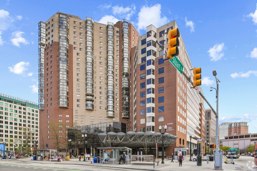 More Photos Of 901 N Stuart St, Arlington Office For Lease