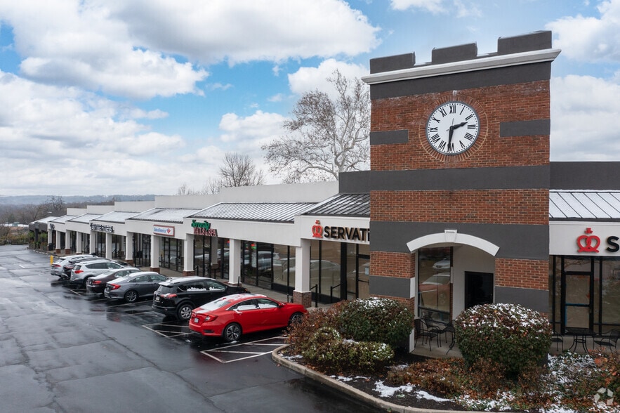 More Photos Of 7201-7257 Wooster Pike, Cincinnati Unknown For Lease