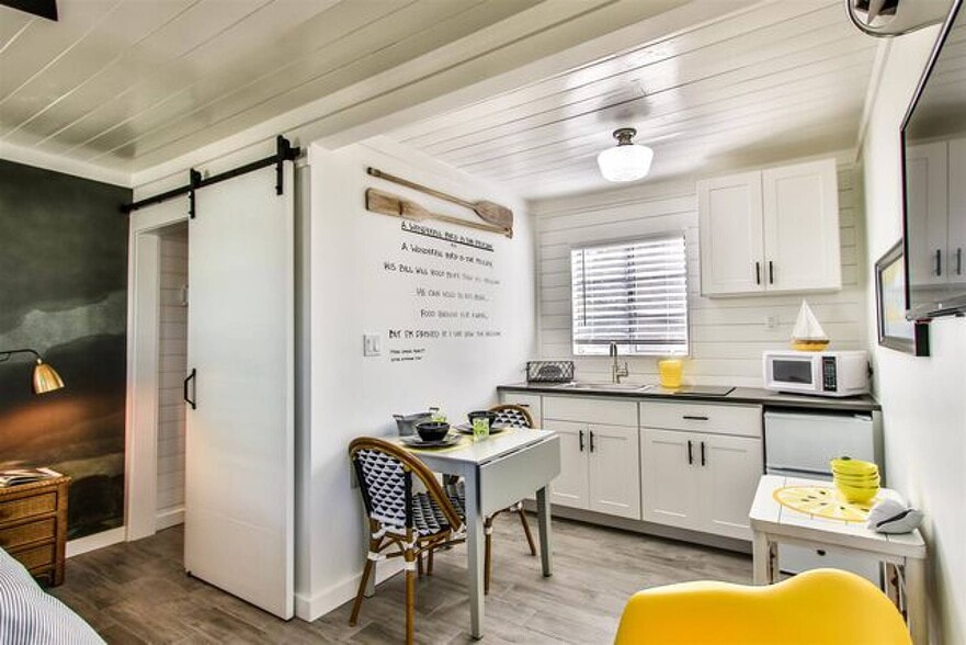 More Photos Of 11450 S Indian River Dr, Sebastian Hotel For Sale