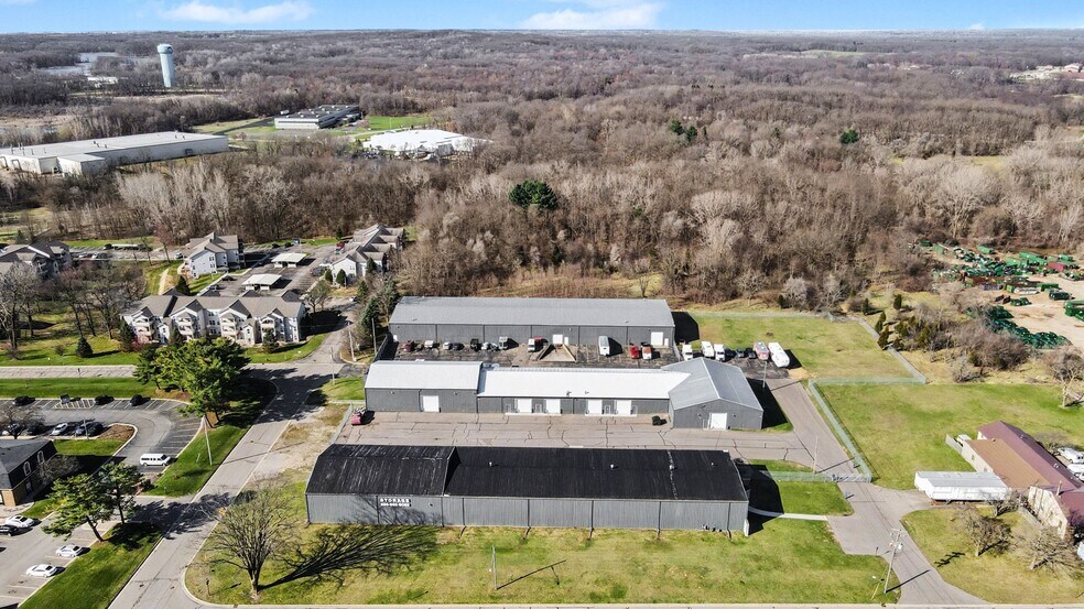 More Photos Of 4535 Wayne Rd, Battle Creek Warehouse For Lease