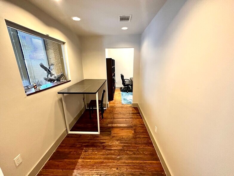 More Photos Of 321 S Flores St, San Antonio Coworking Space