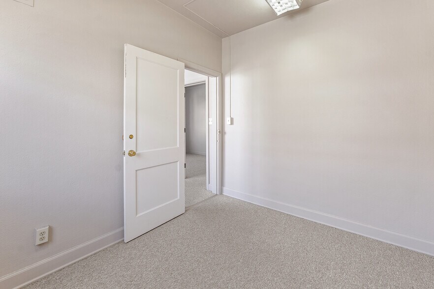 More Photos Of 6 E 1st St, Fond Du Lac Office For Sale