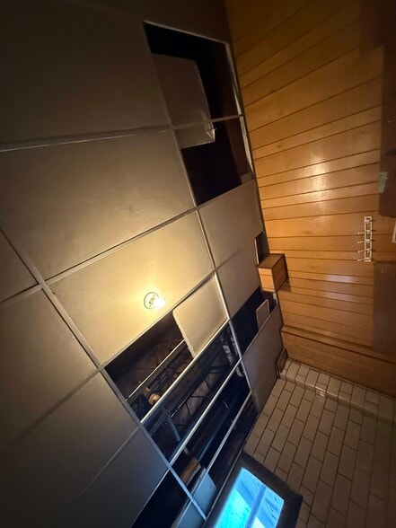 More Photos Of 836 S Mill St, New Castle Storefront Retail Residential For Sale