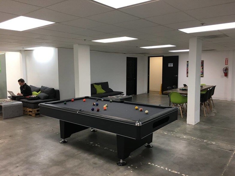 More Photos Of 151-153 W Rosecrans Ave, Gardena Warehouse For Lease