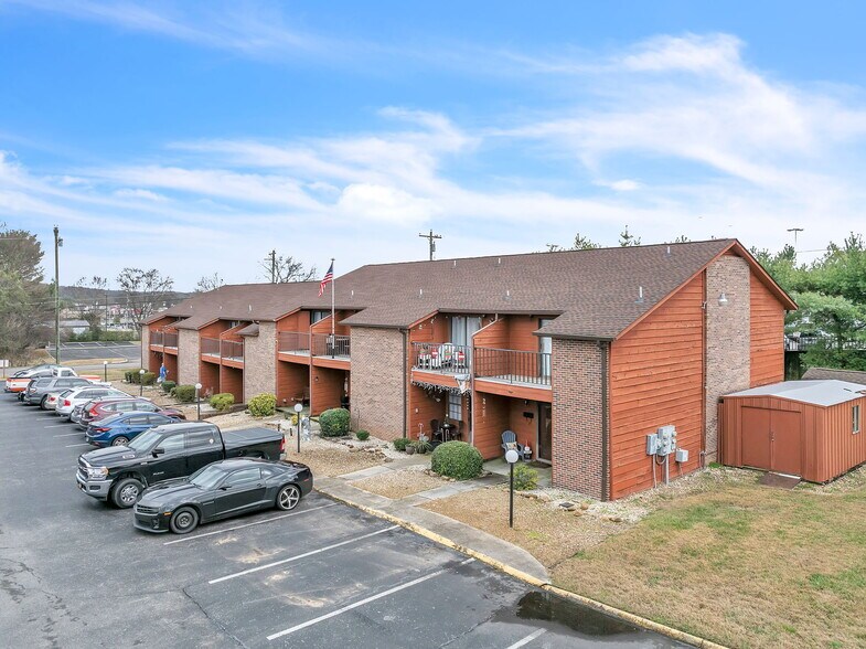 More Photos Of 506 Ellis st, Jefferson City Apartments For Sale