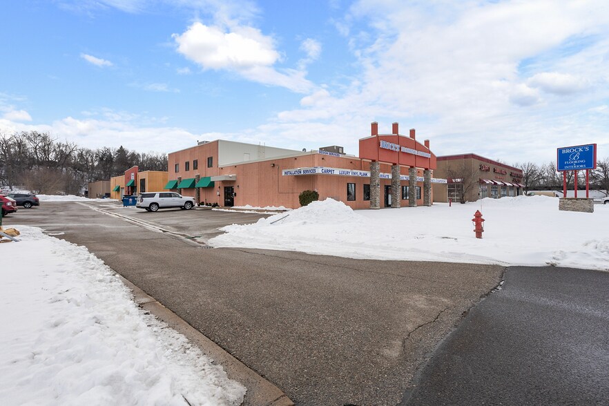 More Photos Of 2401 Highway 13 W, Burnsville Warehouse For Sale