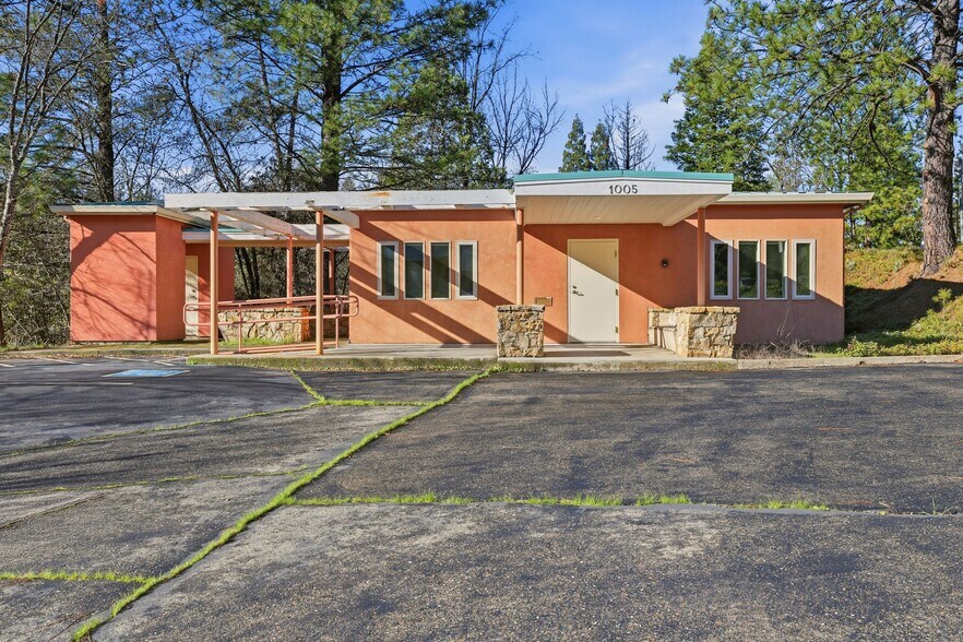 More Photos Of 1005 Fowler Way, Placerville Medical For Sale