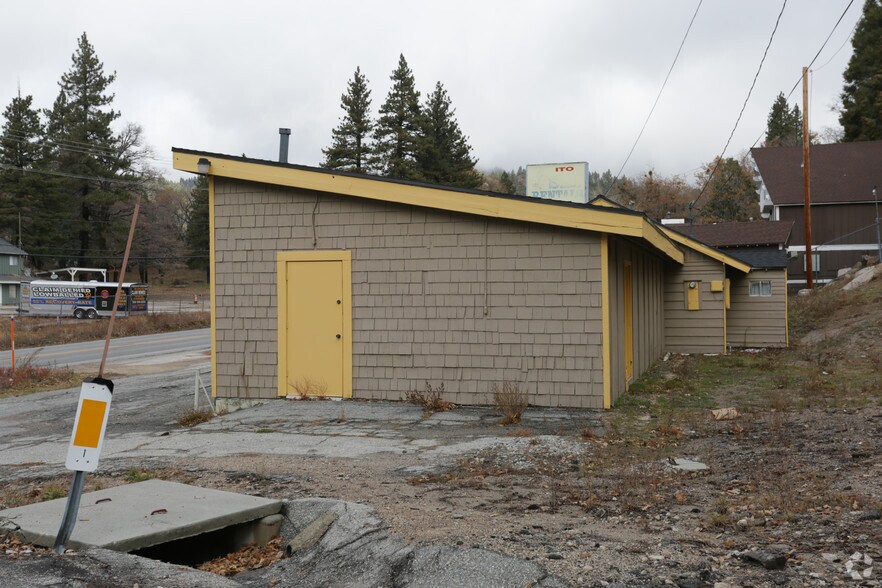 More Photos Of 32855 Hilltop, Big Bear City Freestanding For Lease