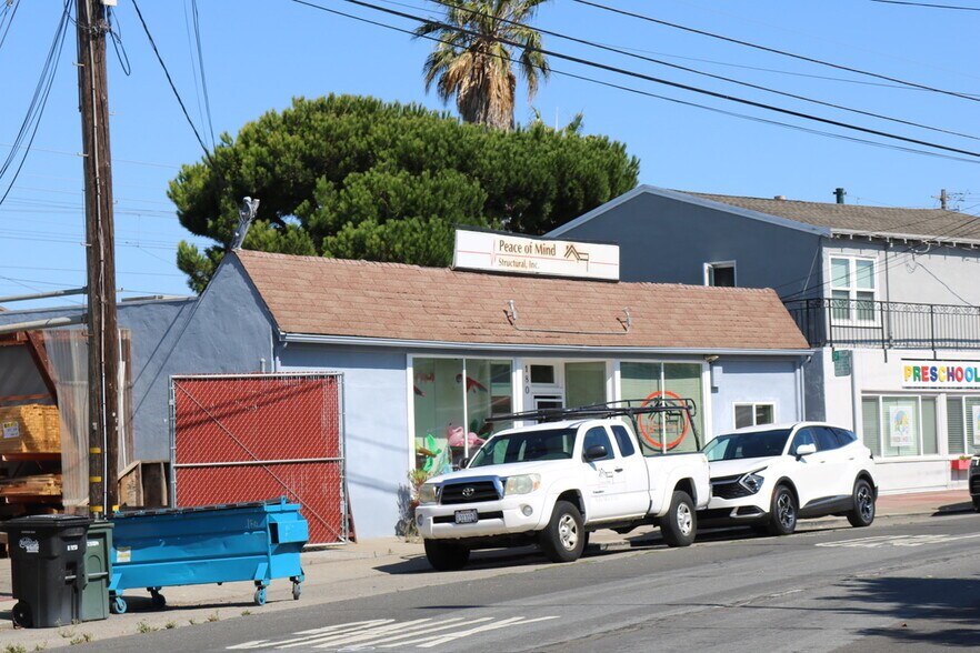 More Photos Of 180 South Blvd, San Mateo Freestanding For Sale
