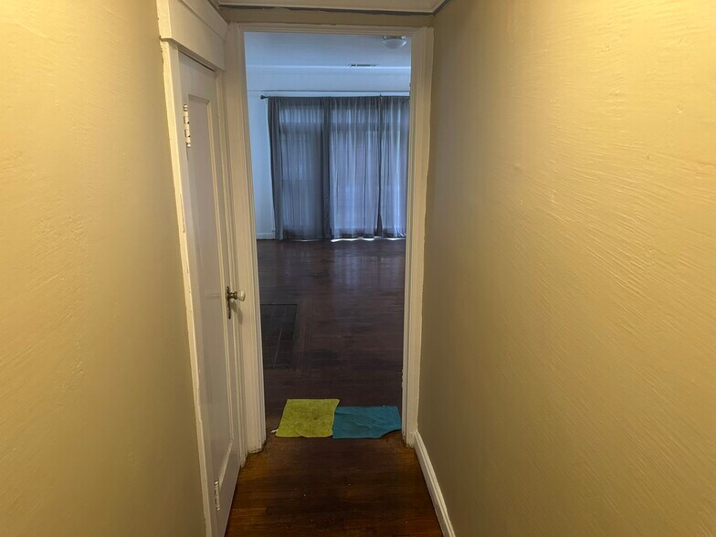 More Photos Of 150 W Stadium Dr, Stockton Apartments For Sale