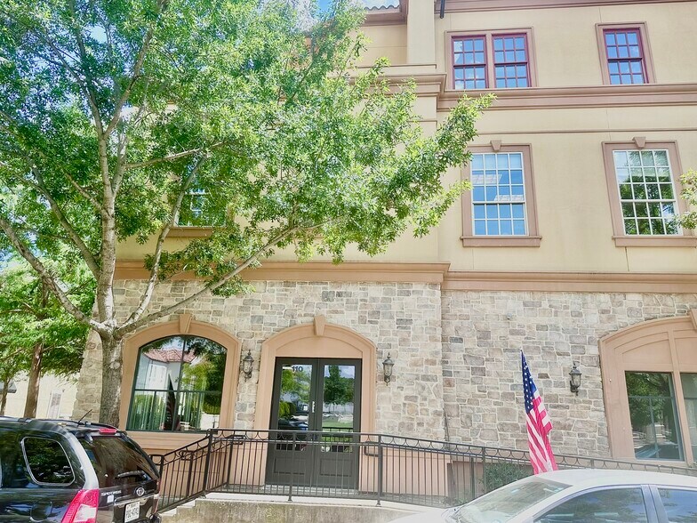 More Photos Of 99 Main St, Colleyville Storefront Retail Office For Lease