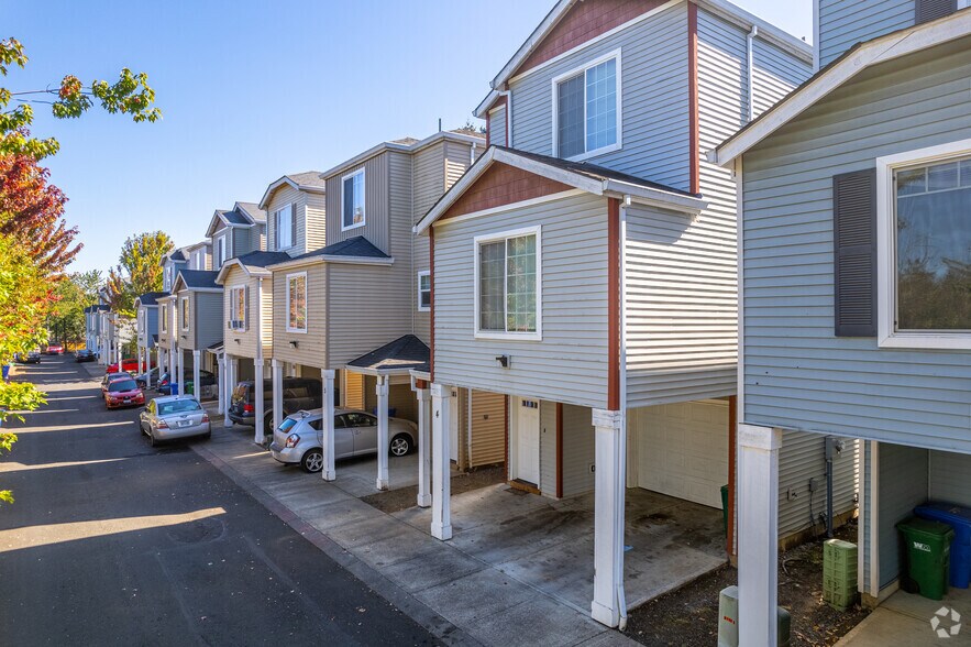 More Photos Of 6812 SE 72nd Ave, Portland Apartments For Sale