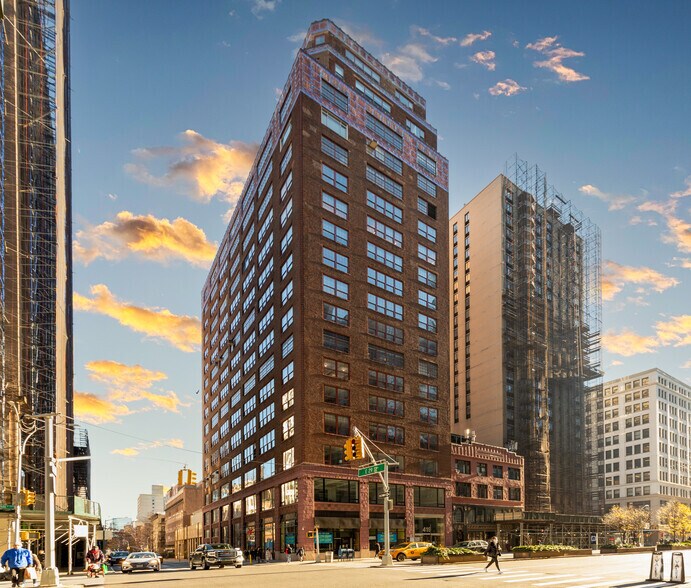 More Photos Of 419 Park Ave S, New York Office For Lease