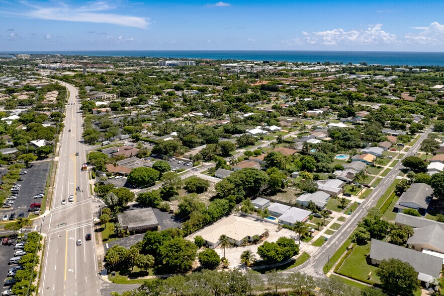 More Photos Of 101 SE 27th Ave, Boynton Beach Medical For Sale