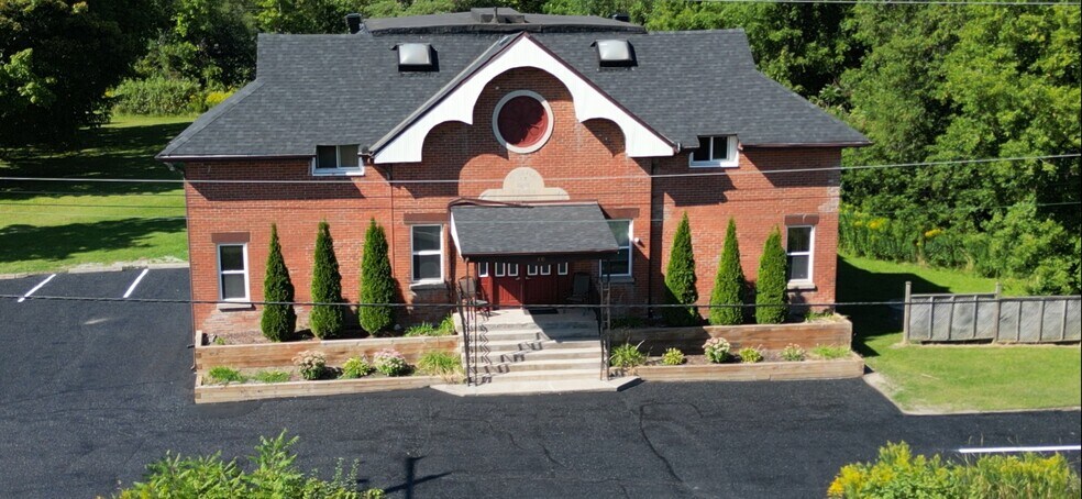 More Photos Of 320 Pefferlaw Rd, Georgina Apartments For Sale