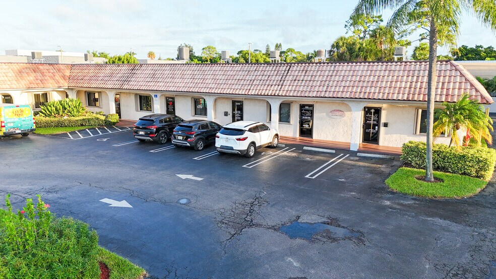 More Photos Of 5301-5323 Lake Worth Rd, Lake Worth Freestanding For Sale