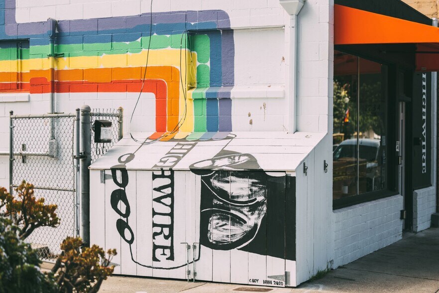 More Photos Of 1236 Park St, Alameda Storefront Retail Residential For Sale