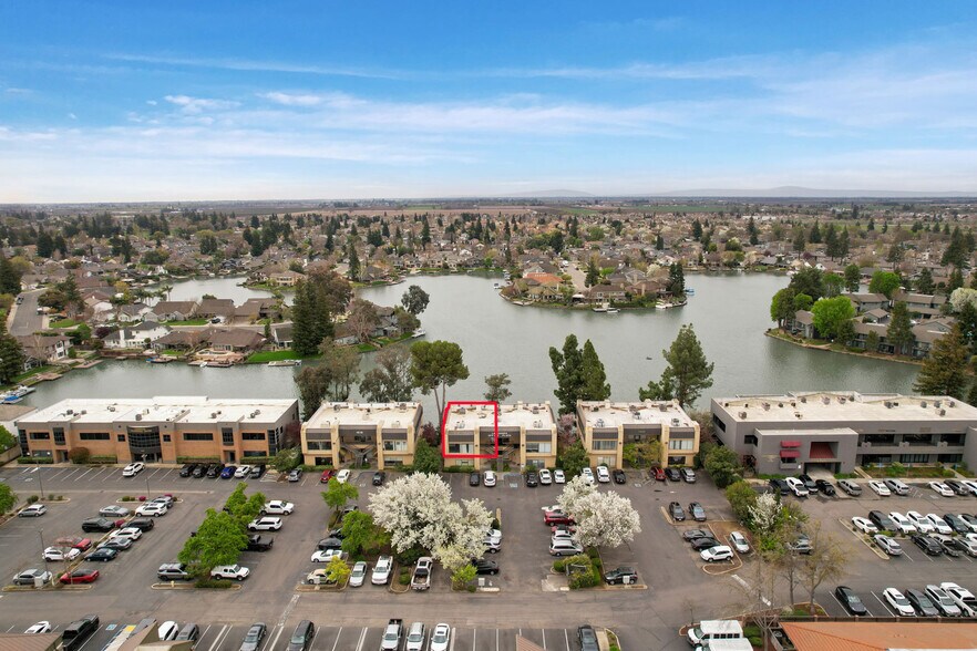 Primary Photo Of 1820 W Kettleman Ln, Lodi Office For Sale